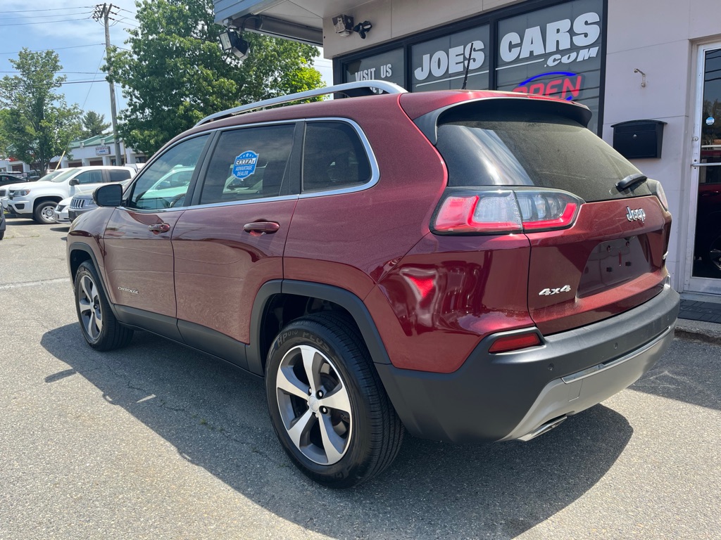 Photo 2 of this JEEP CHEROKEE