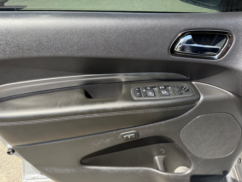Photo 10 of this DODGE DURANGO