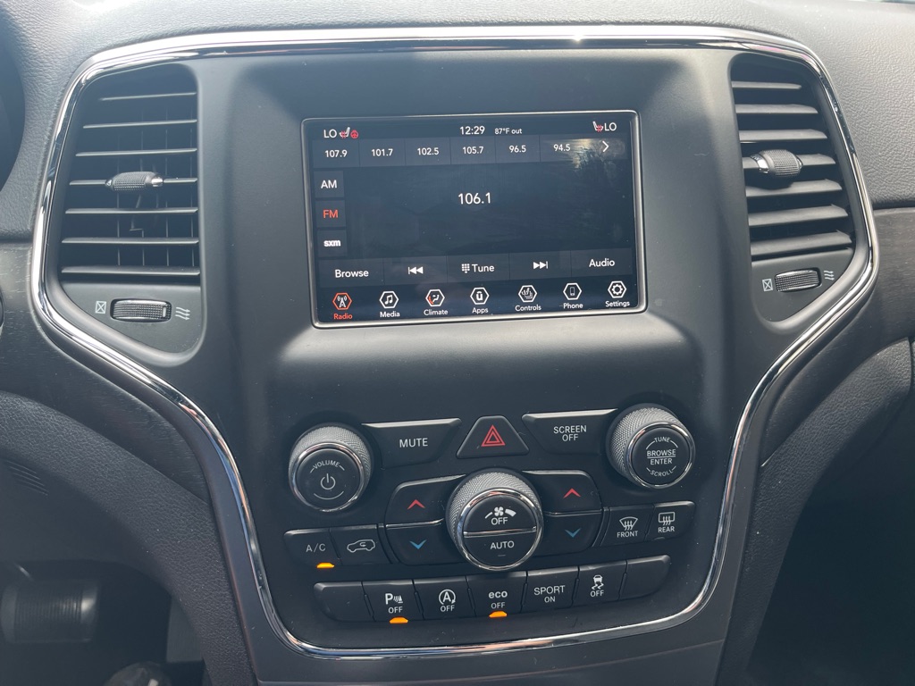 Photo 15 of this JEEP GRAND CHEROKEE