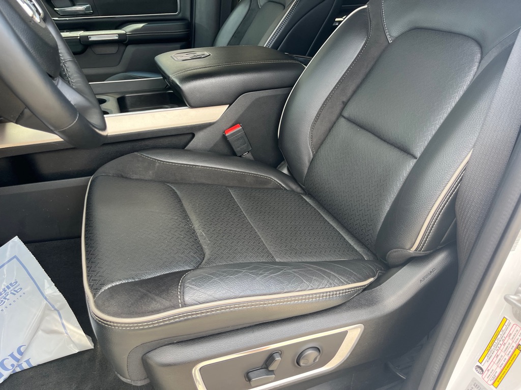 Photo 11 of this RAM 1500