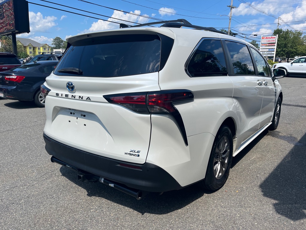 Photo 3 of this TOYOTA SIENNA