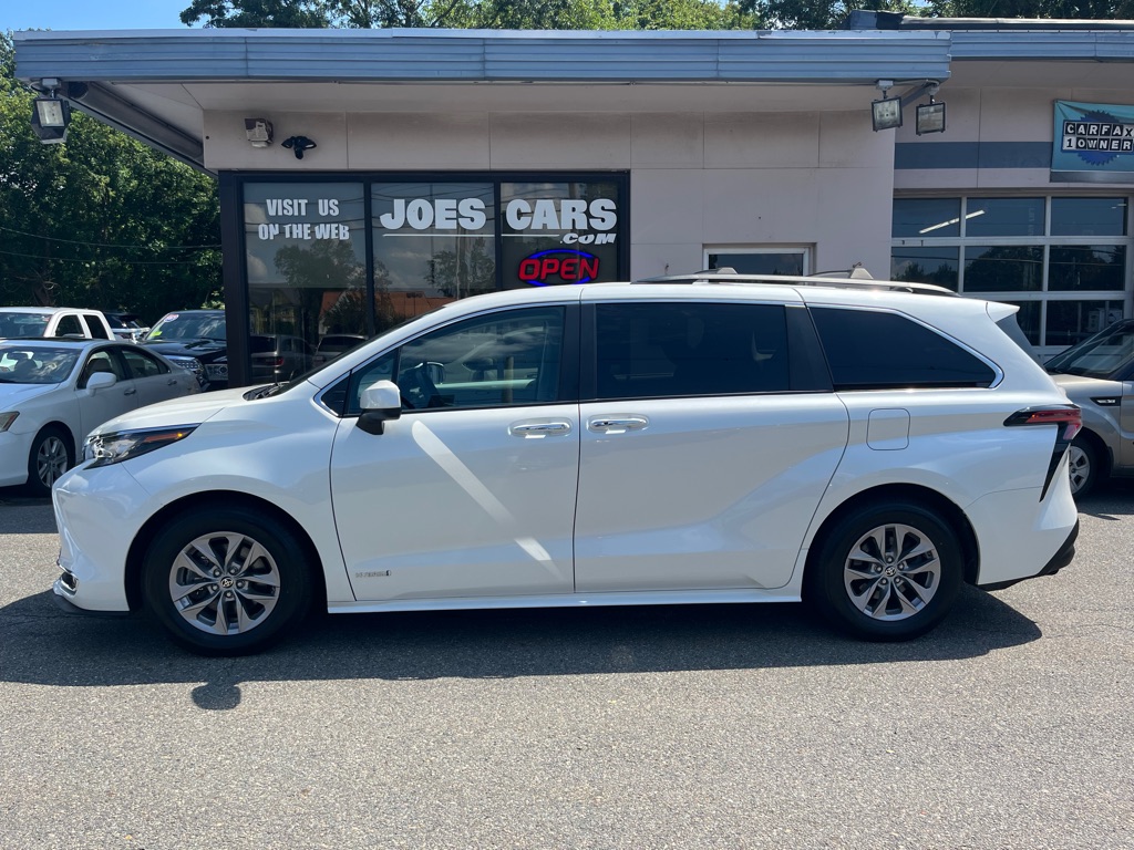 2021 TOYOTA SIENNA