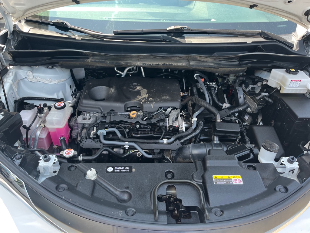 Photo 25 of this TOYOTA SIENNA