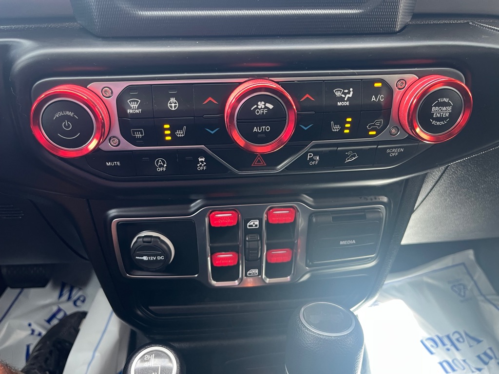 Photo 14 of this JEEP WRANGLER UNLIMI