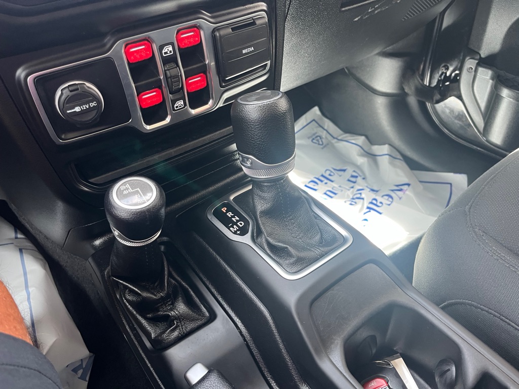 Photo 13 of this JEEP WRANGLER UNLIMI
