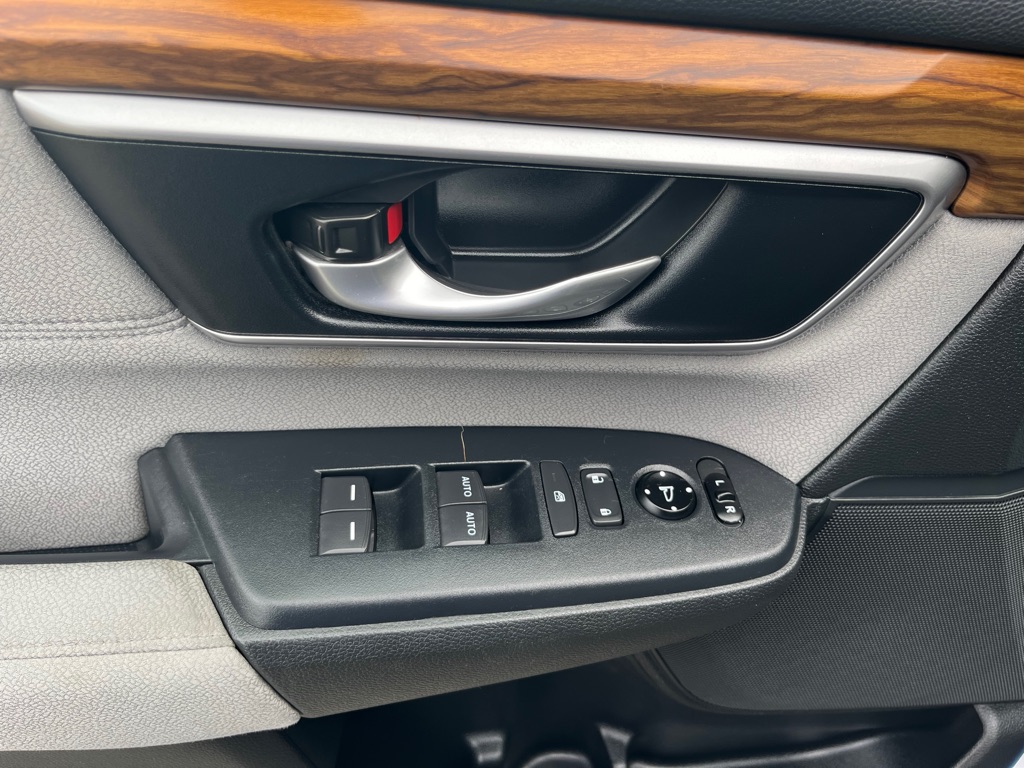 Photo 10 of this HONDA CR-V