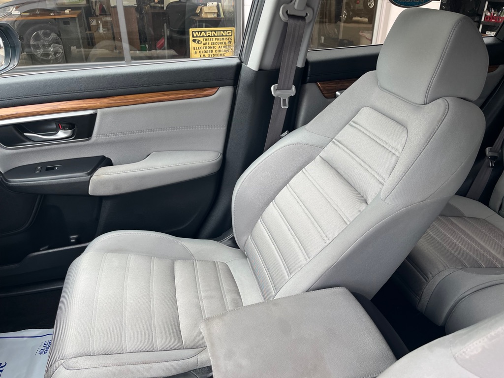 Photo 12 of this HONDA CR-V