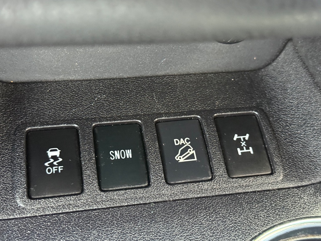Photo 18 of this TOYOTA HIGHLANDER