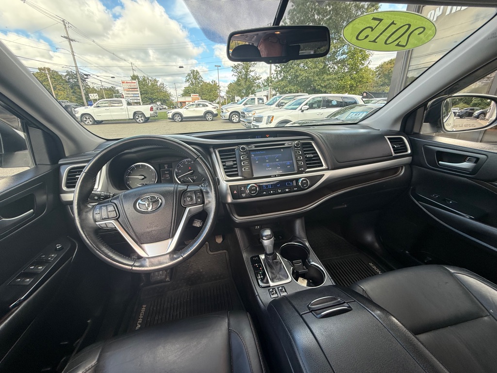 Photo 26 of this TOYOTA HIGHLANDER