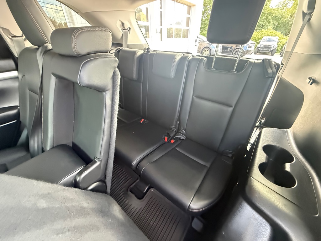 Photo 14 of this TOYOTA HIGHLANDER