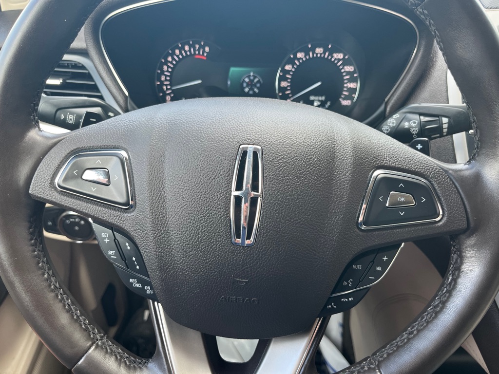 Photo 20 of this LINCOLN MKC