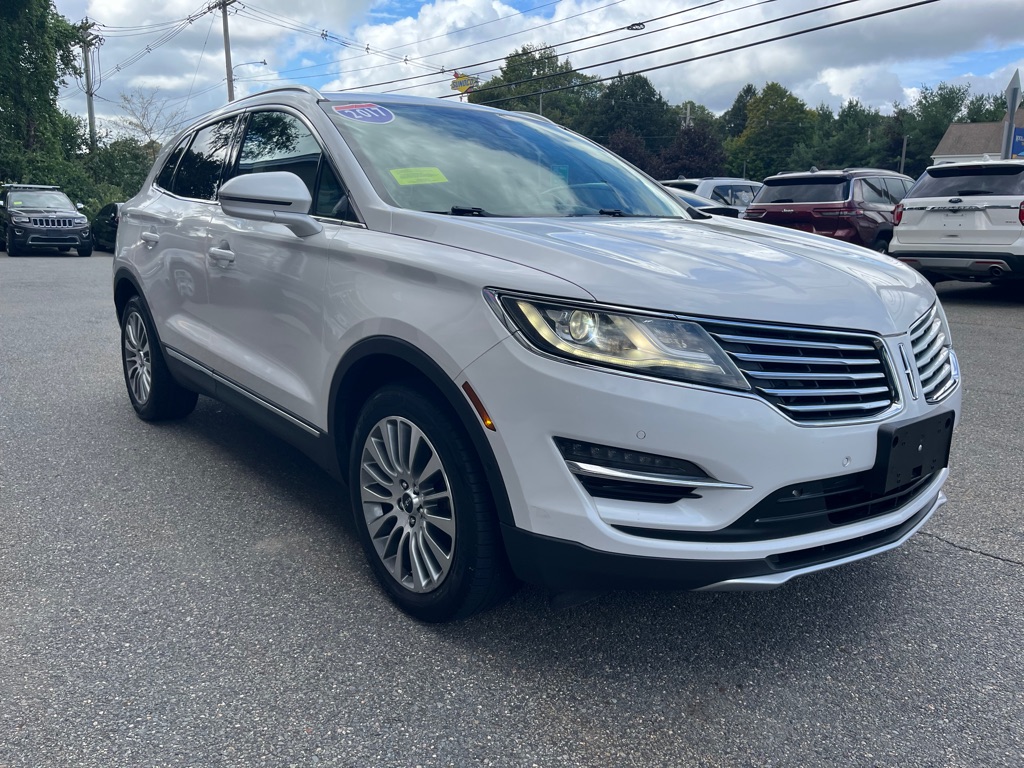 Photo 4 of this LINCOLN MKC