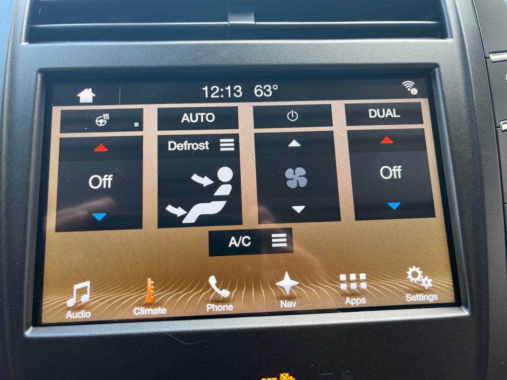 Photo 17 of this LINCOLN MKC