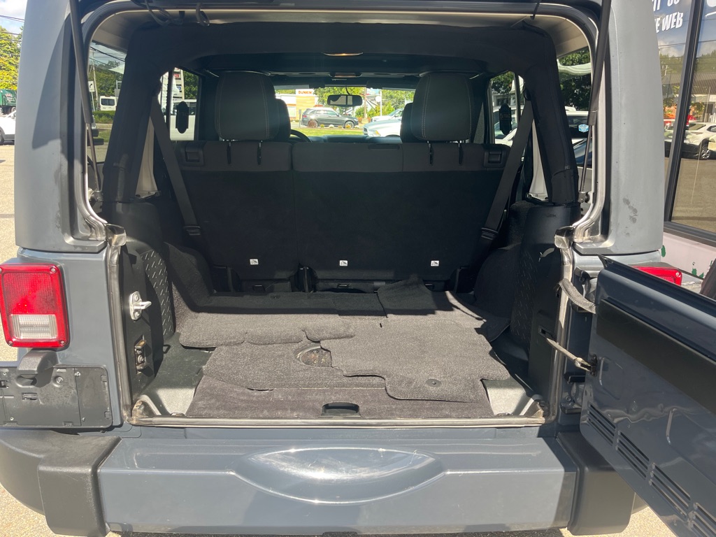 Photo 21 of this JEEP WRANGLER UNLIMI