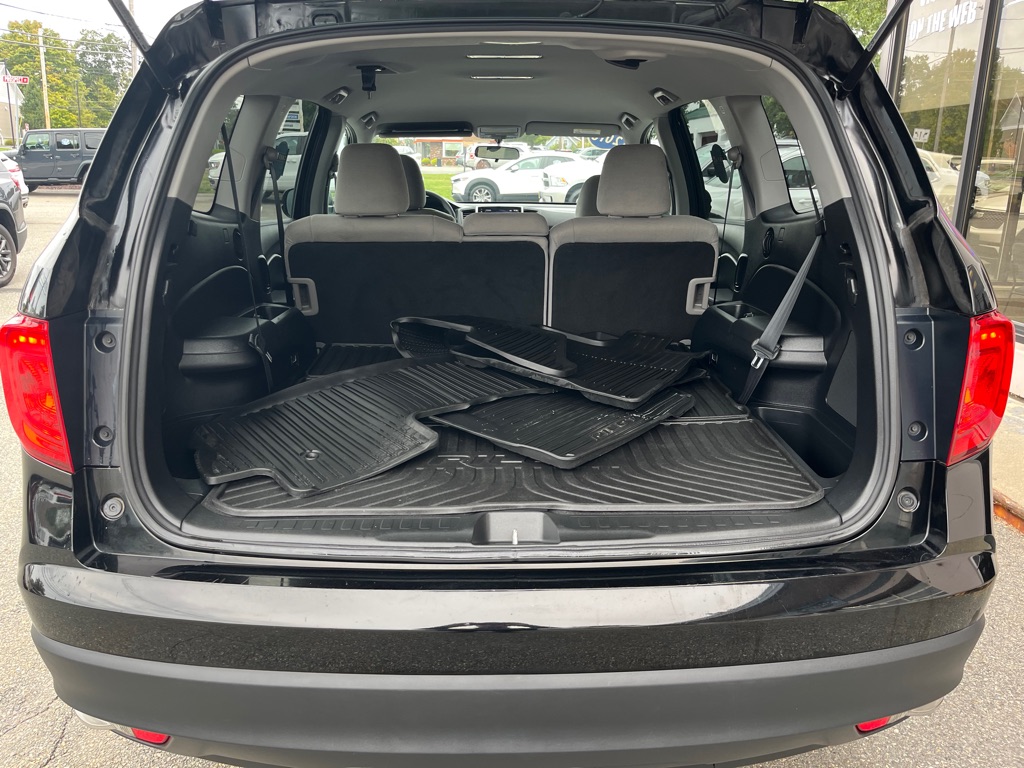 Photo 24 of this HONDA PILOT