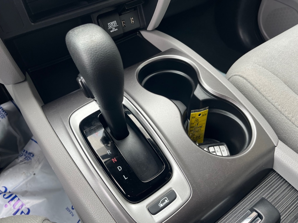 Photo 13 of this HONDA PILOT
