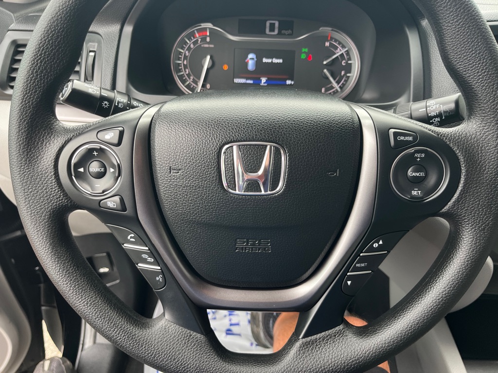 Photo 18 of this HONDA PILOT