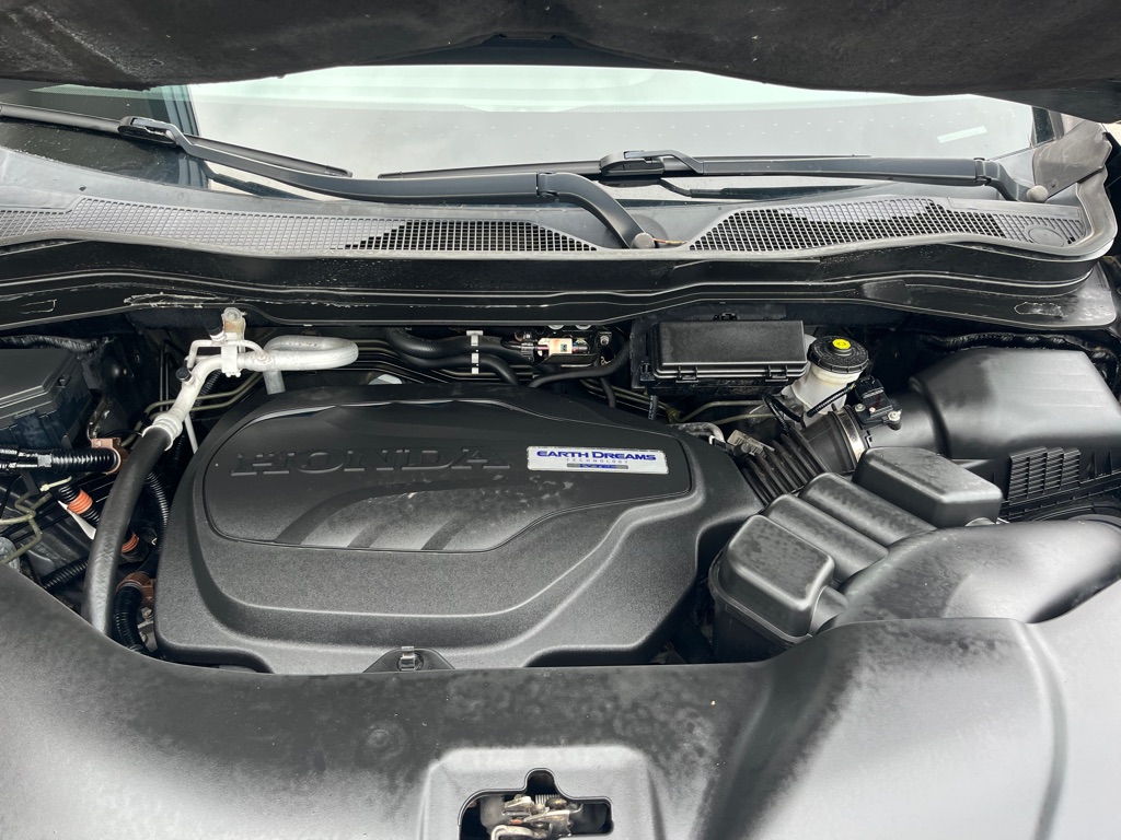 Photo 25 of this HONDA PILOT