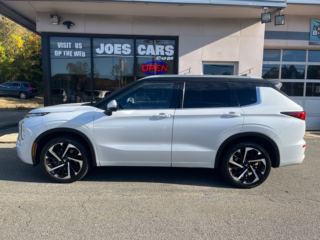2024 MITSUBISHI OUTLANDER