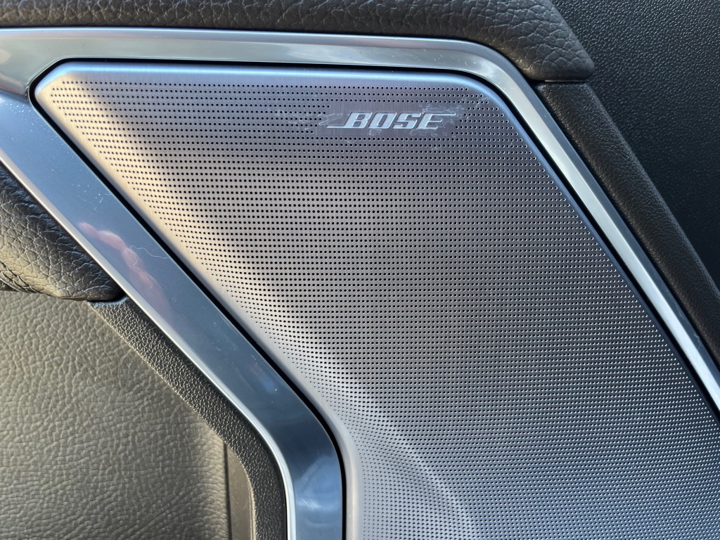 Photo 11 of this GMC SIERRA