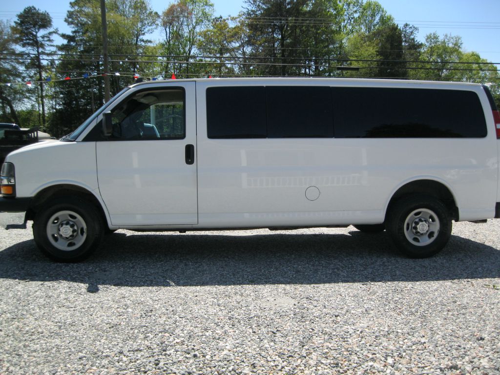 Photo 2 of this CHEVROLET EXPRESS G3500