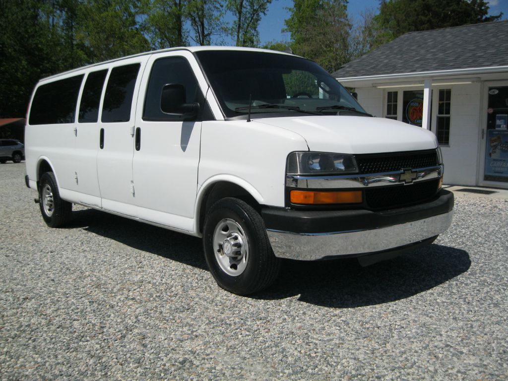 Photo 7 of this CHEVROLET EXPRESS G3500