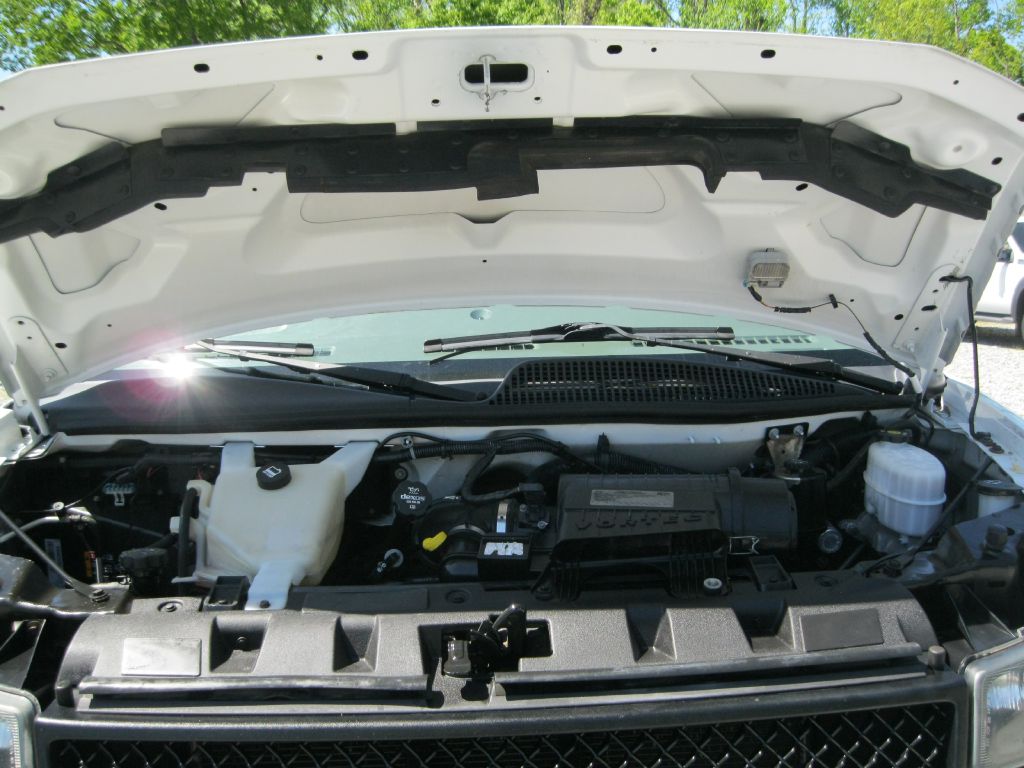Photo 24 of this CHEVROLET EXPRESS G3500