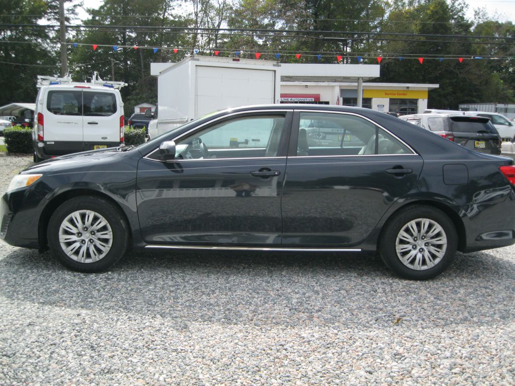 Photo 2 of this TOYOTA CAMRY