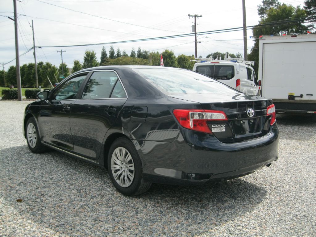 Photo 3 of this TOYOTA CAMRY