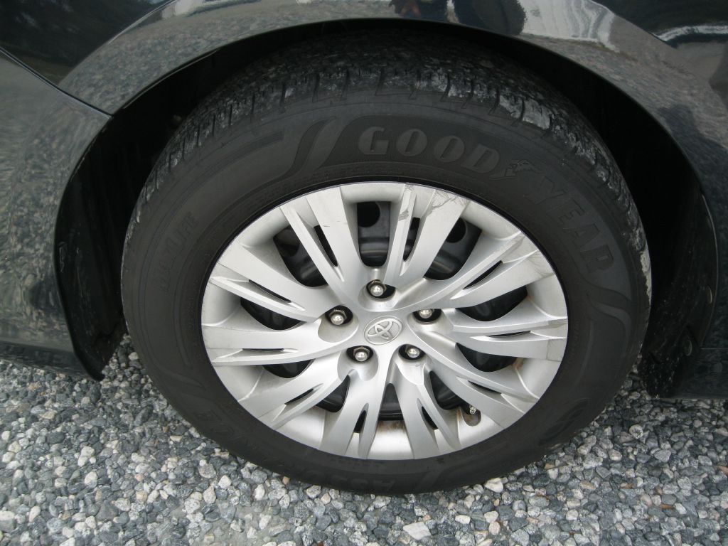 Photo 26 of this TOYOTA CAMRY