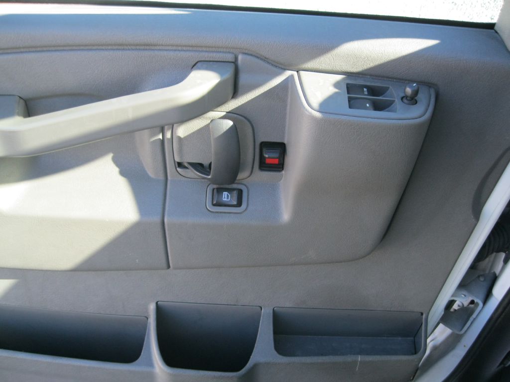 Photo 11 of this CHEVROLET EXPRESS G3500