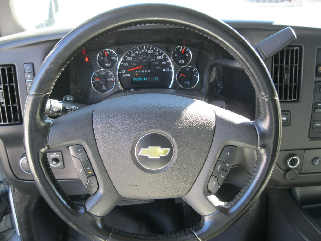 Photo 14 of this CHEVROLET EXPRESS G3500