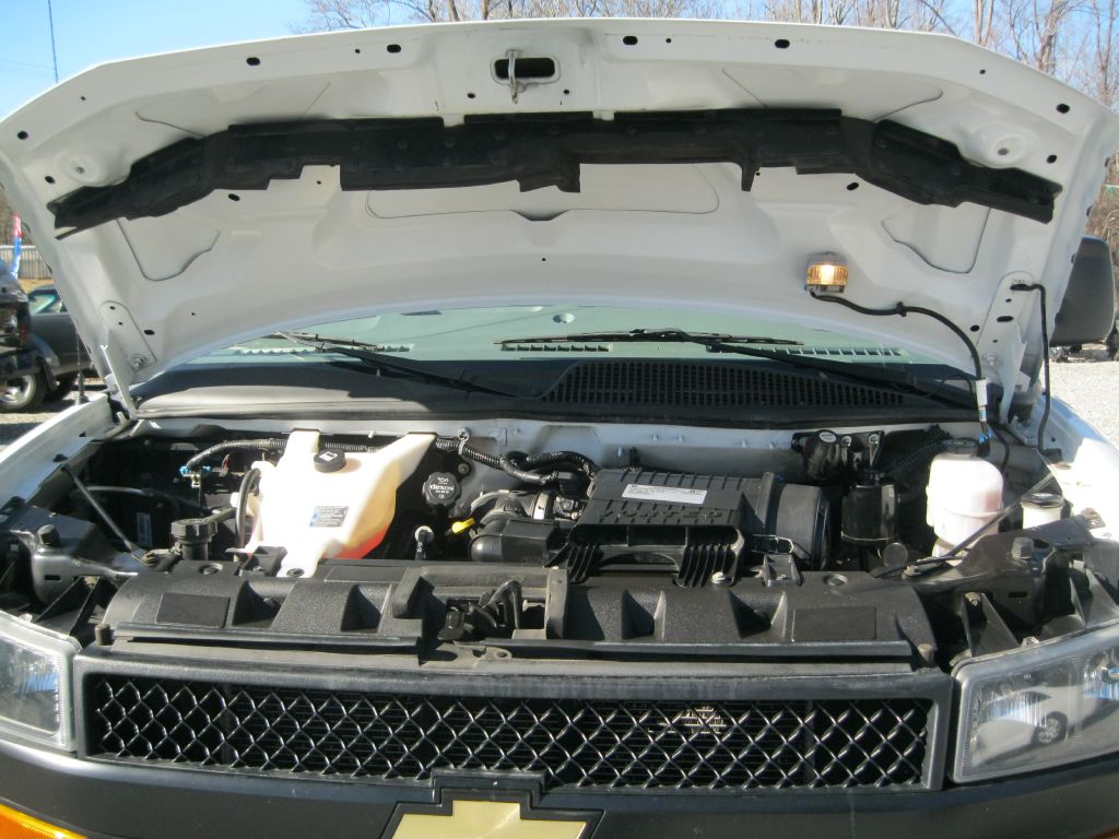 Photo 26 of this CHEVROLET EXPRESS G3500
