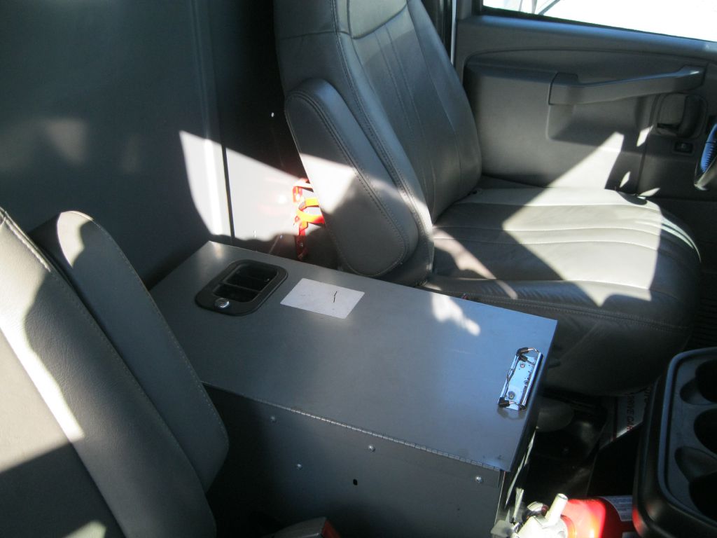 Photo 20 of this CHEVROLET EXPRESS G3500