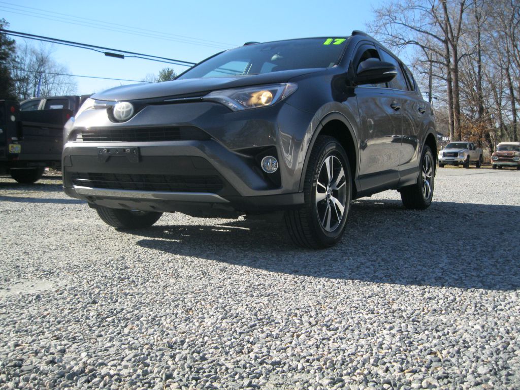 Photo 2 of this TOYOTA RAV4