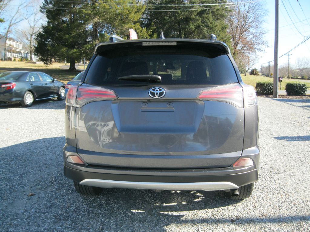 Photo 7 of this TOYOTA RAV4