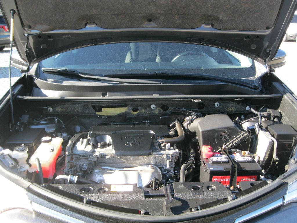 Photo 27 of this TOYOTA RAV4