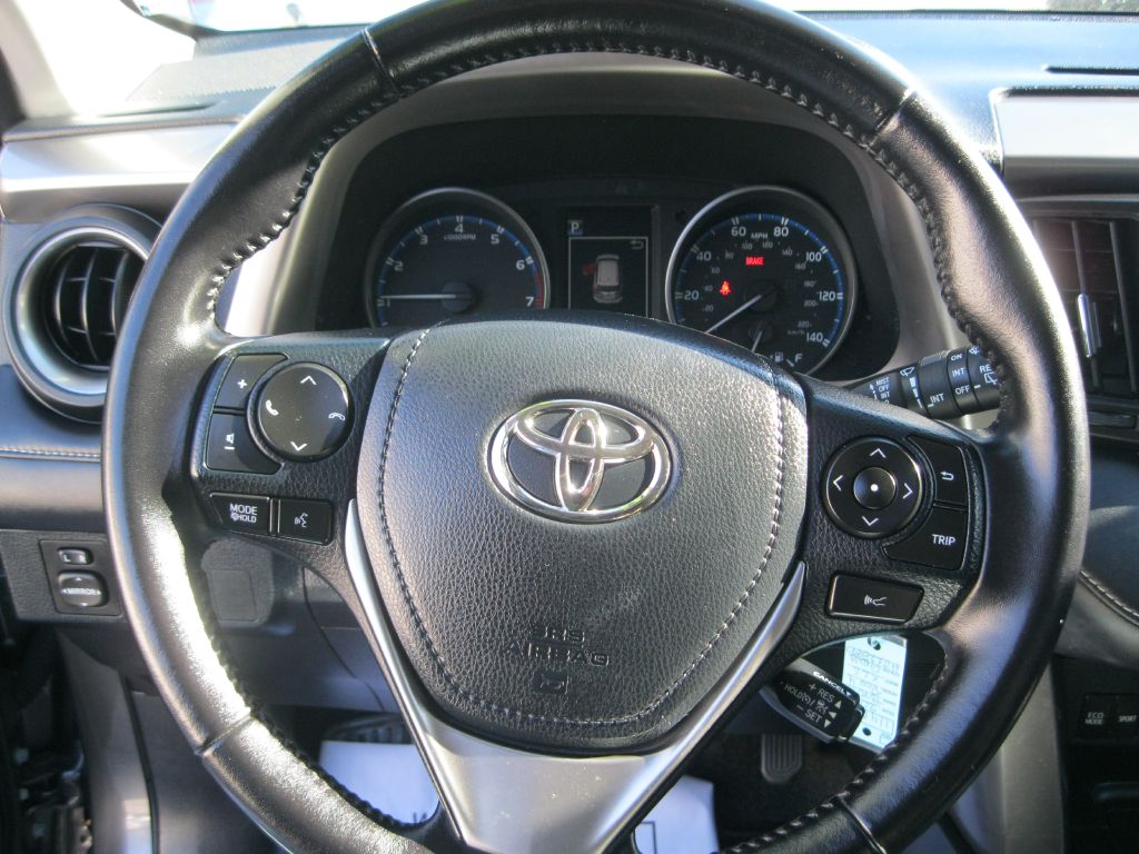 Photo 18 of this TOYOTA RAV4