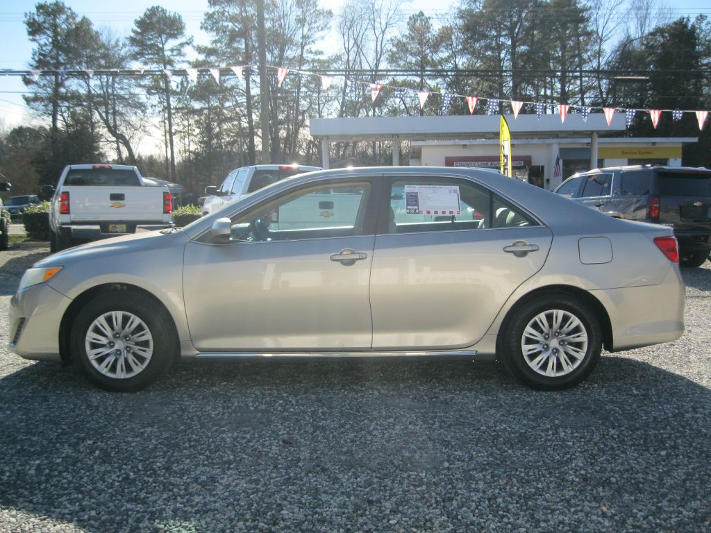 Photo 2 of this TOYOTA CAMRY