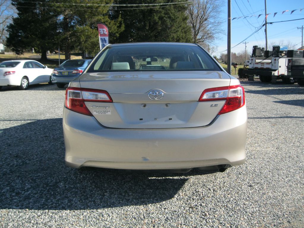 Photo 4 of this TOYOTA CAMRY