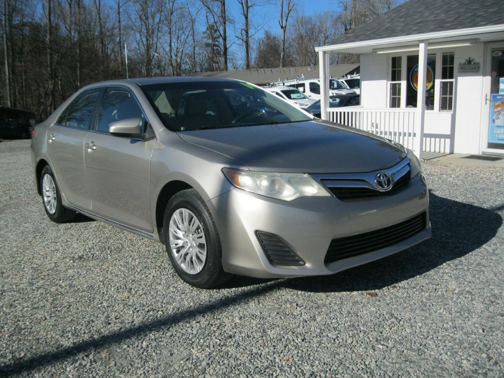 Photo 7 of this TOYOTA CAMRY