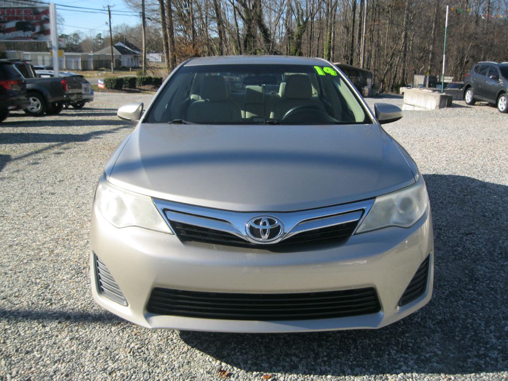 Photo 8 of this TOYOTA CAMRY