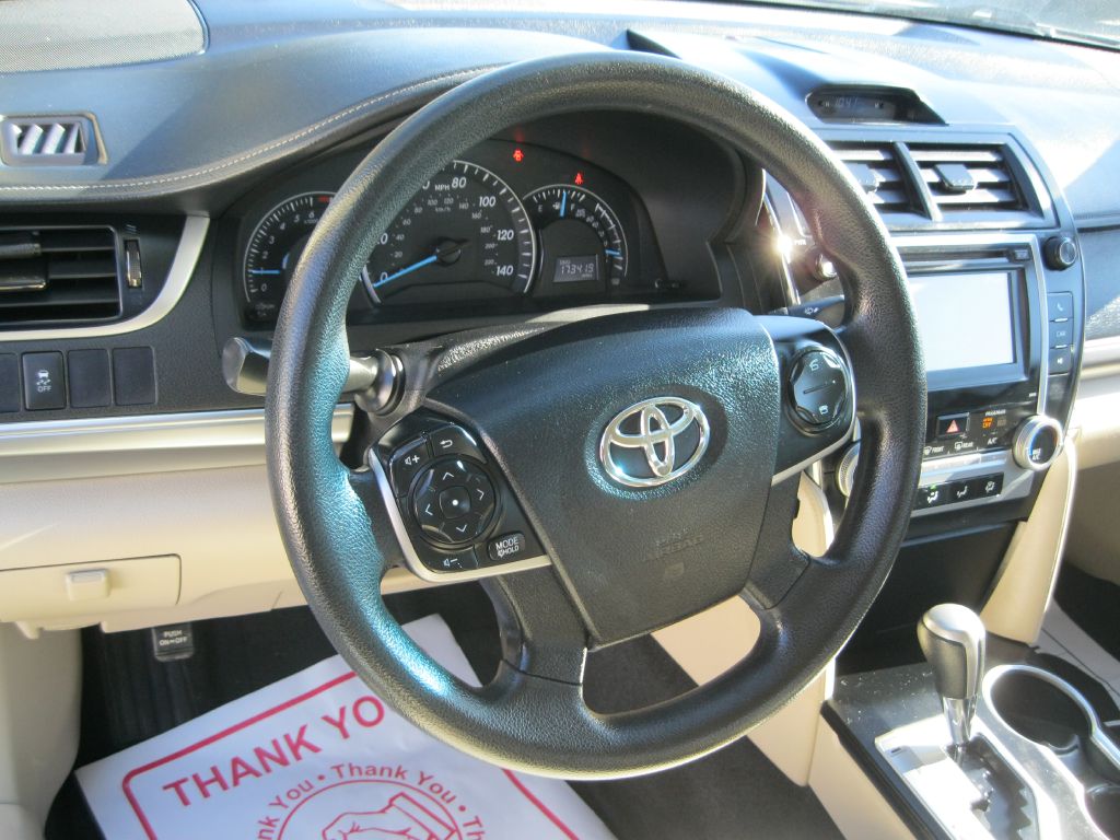 Photo 11 of this TOYOTA CAMRY
