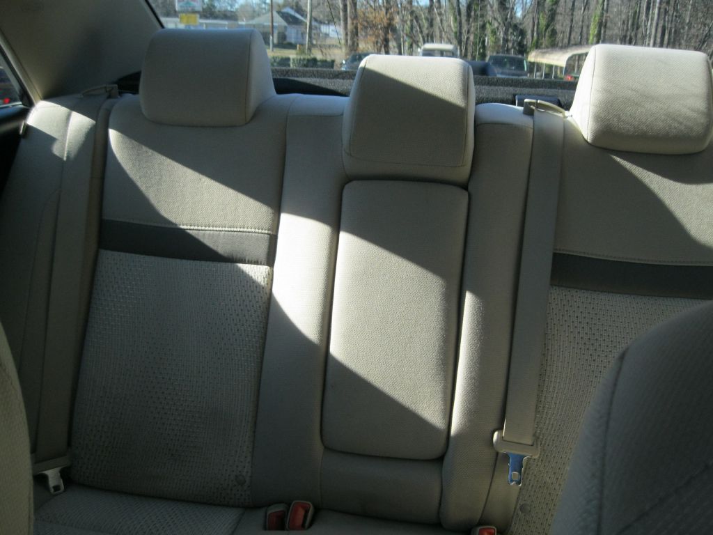 Photo 16 of this TOYOTA CAMRY