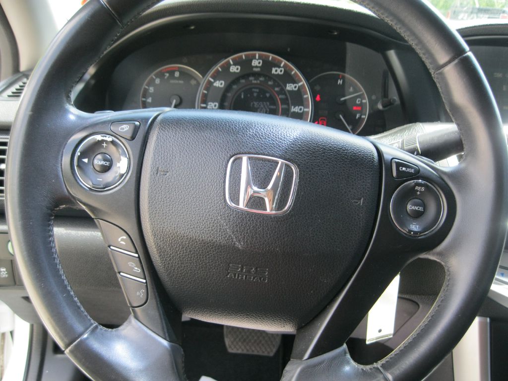 Photo 13 of this HONDA ACCORD