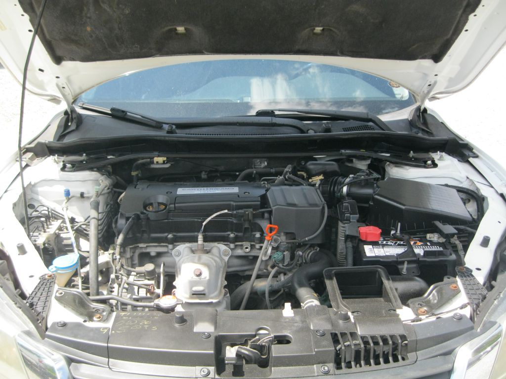 Photo 18 of this HONDA ACCORD