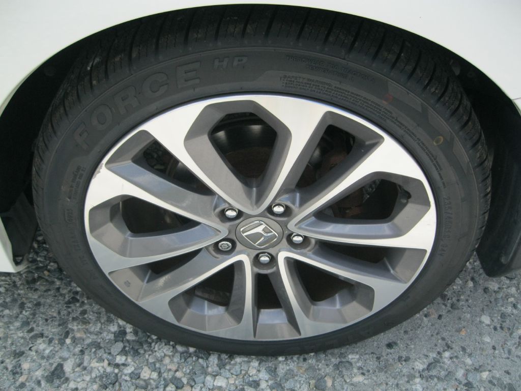 Photo 19 of this HONDA ACCORD