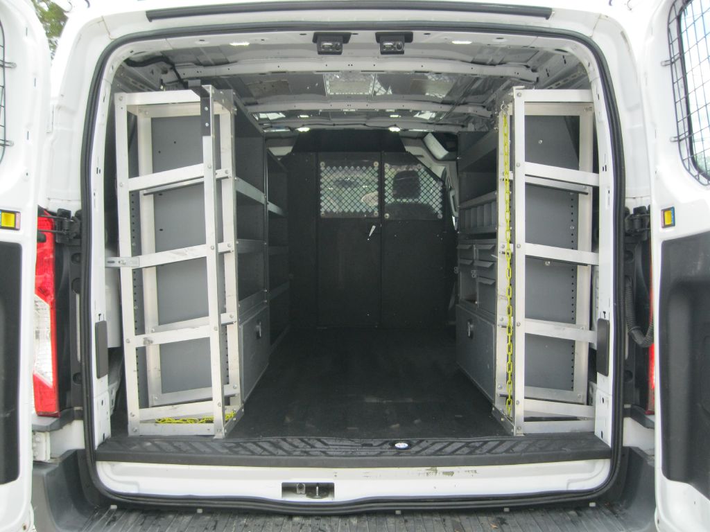 Photo 9 of this FORD TRANSIT