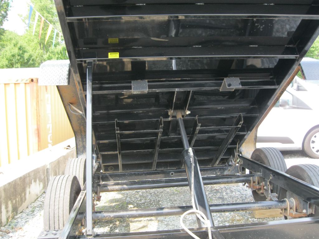 Photo 12 of this SURE-TRAC DUMP