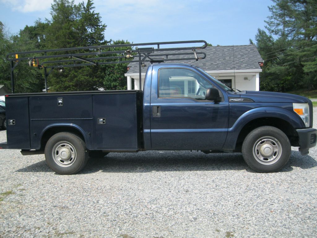 Photo 6 of this FORD F250 SERVICE BE